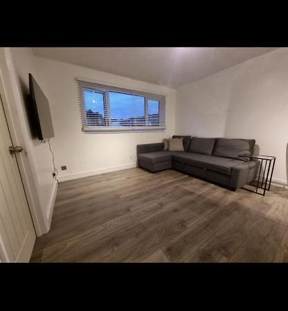 קנטרבורי Modern 2 Bed Apartment & Free Parking מראה חיצוני תמונה